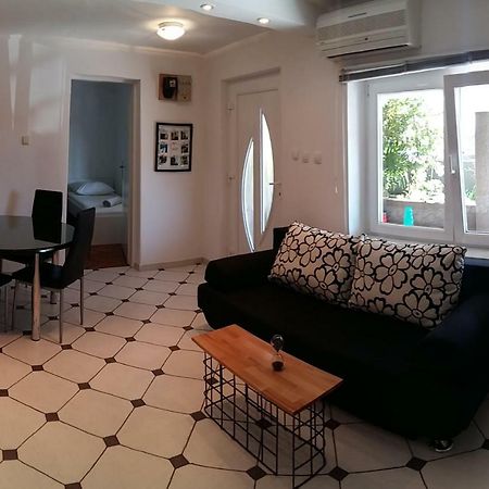 Apartment Melany Senj  Eksteriør bilde