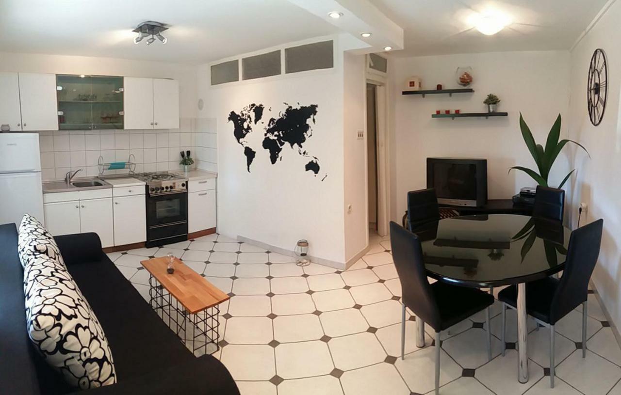 Apartment Melany Senj  Eksteriør bilde
